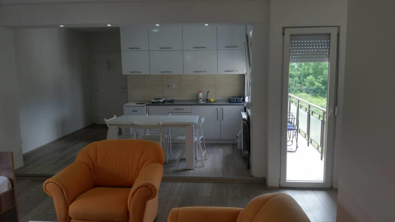Apartments סטרוגה מראה חיצוני תמונה