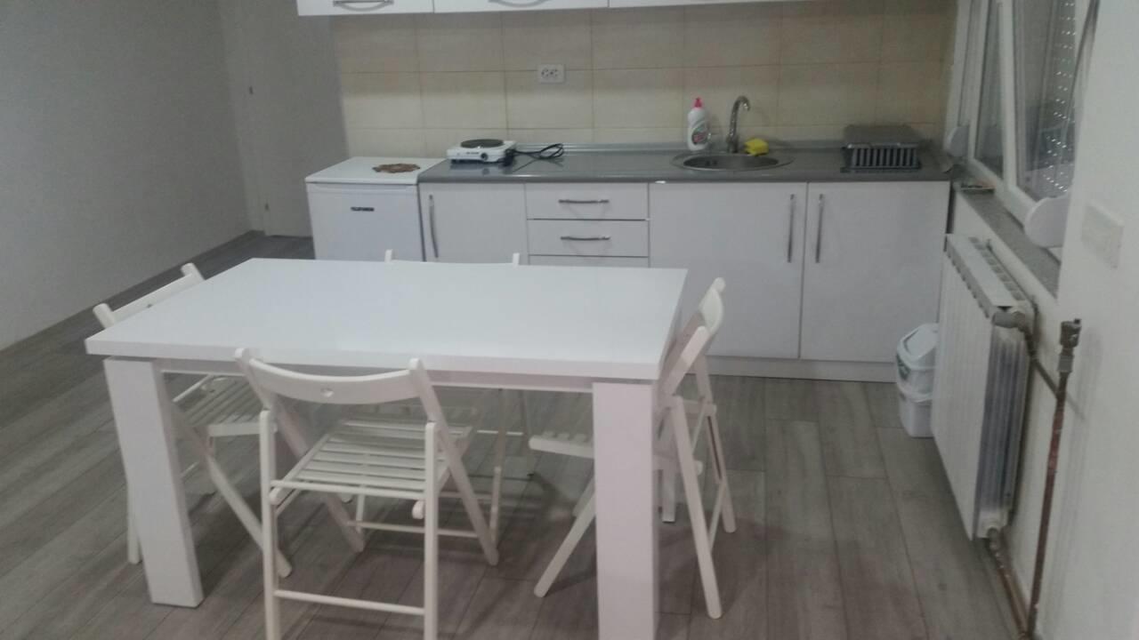 Apartments סטרוגה מראה חיצוני תמונה