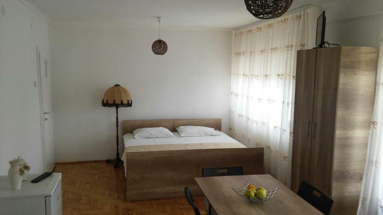Apartments סטרוגה מראה חיצוני תמונה