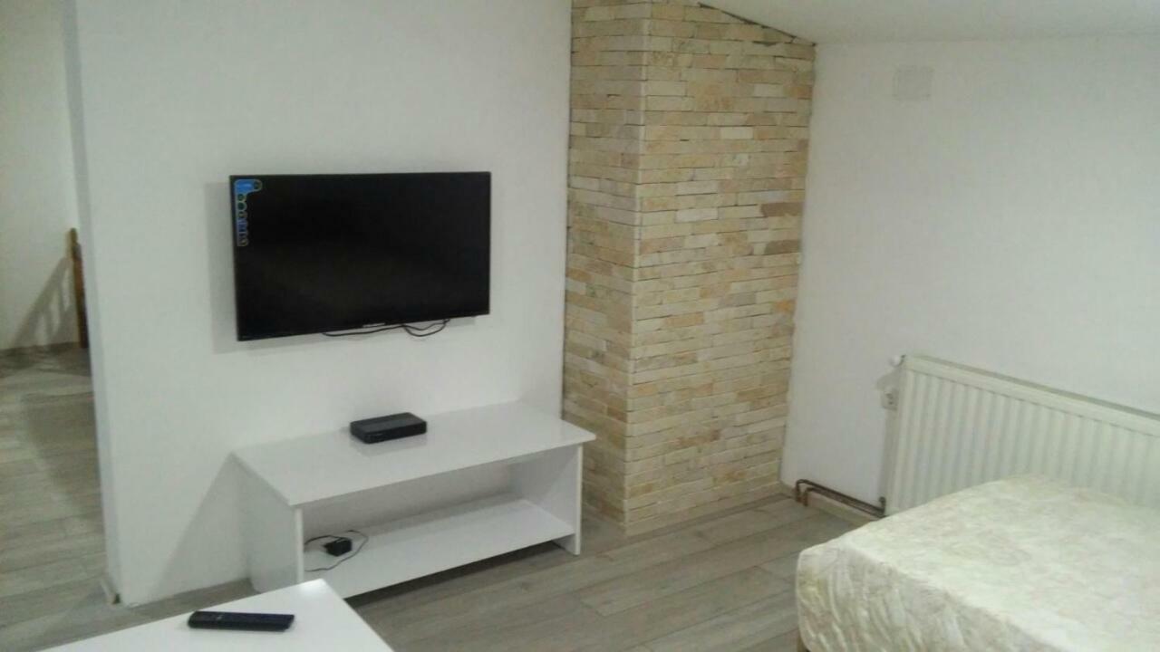Apartments סטרוגה מראה חיצוני תמונה